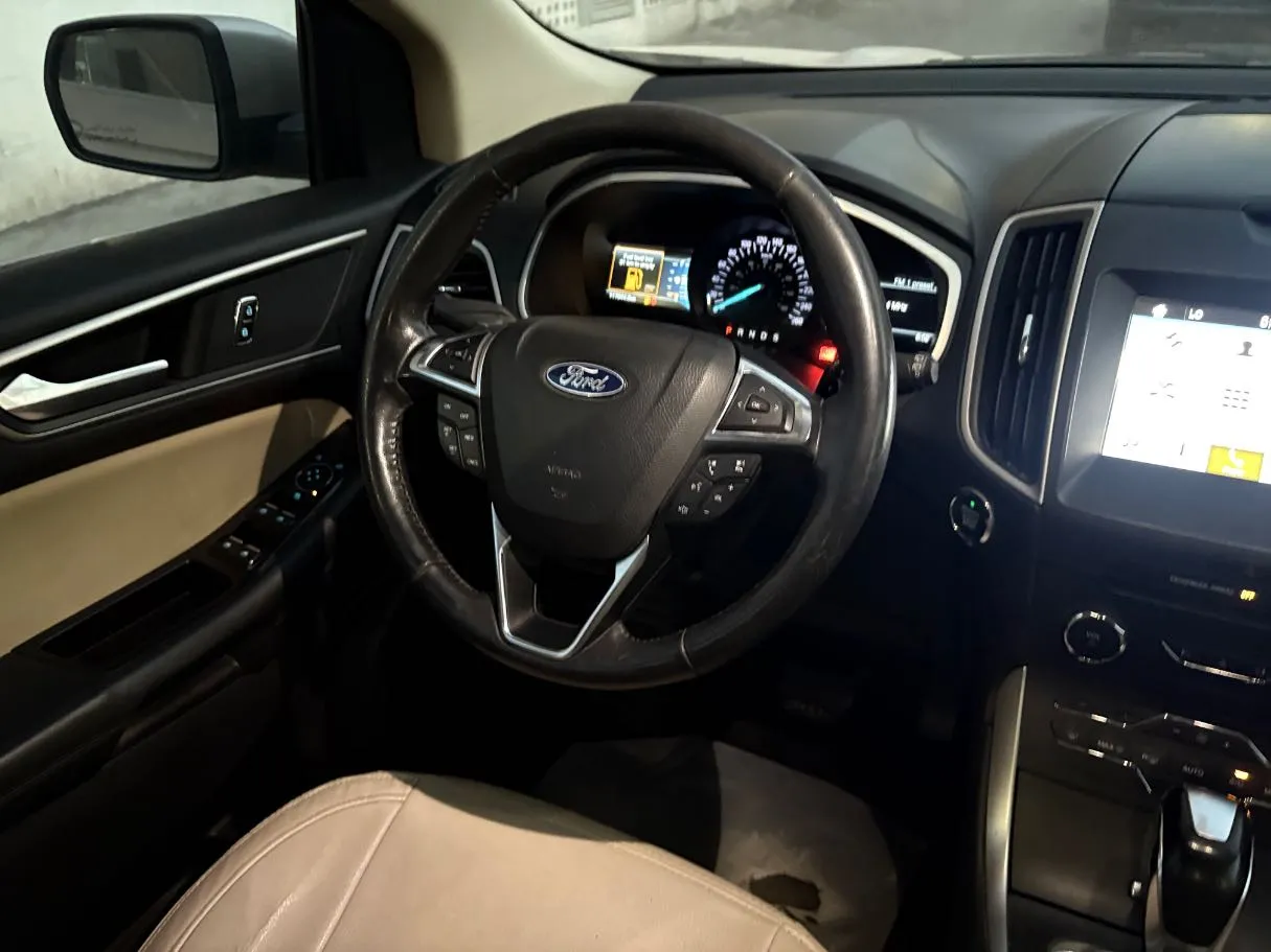 Car image 21
