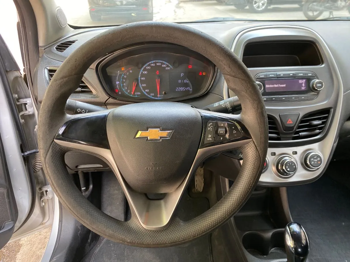 Car image 16