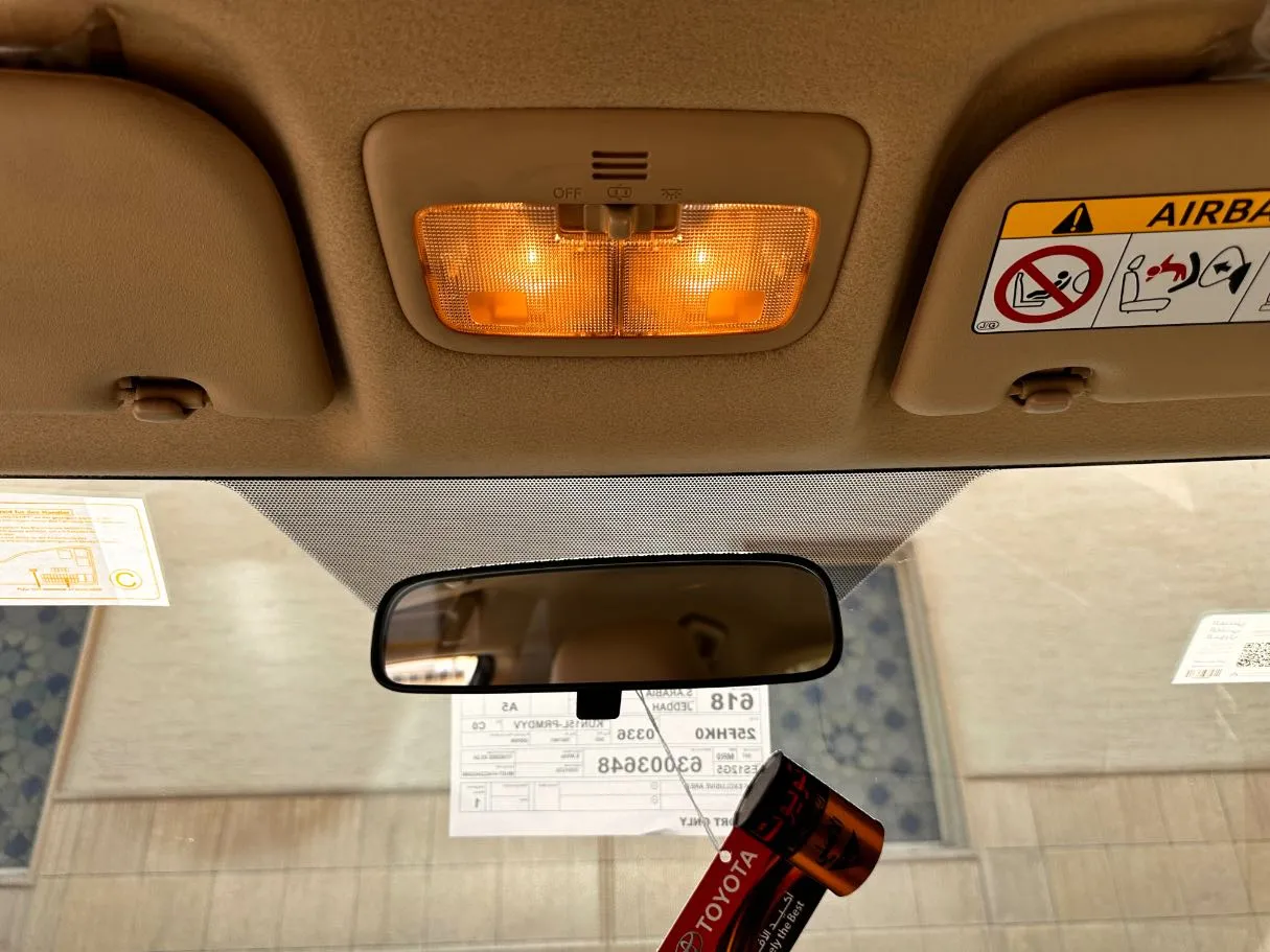 Car image 22