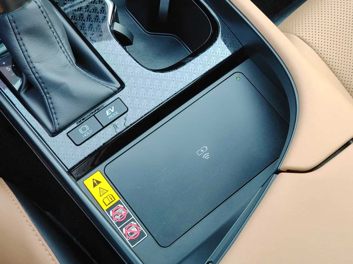 Car image 31