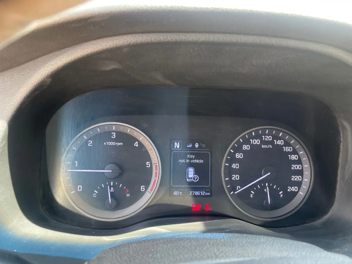 Car image 21