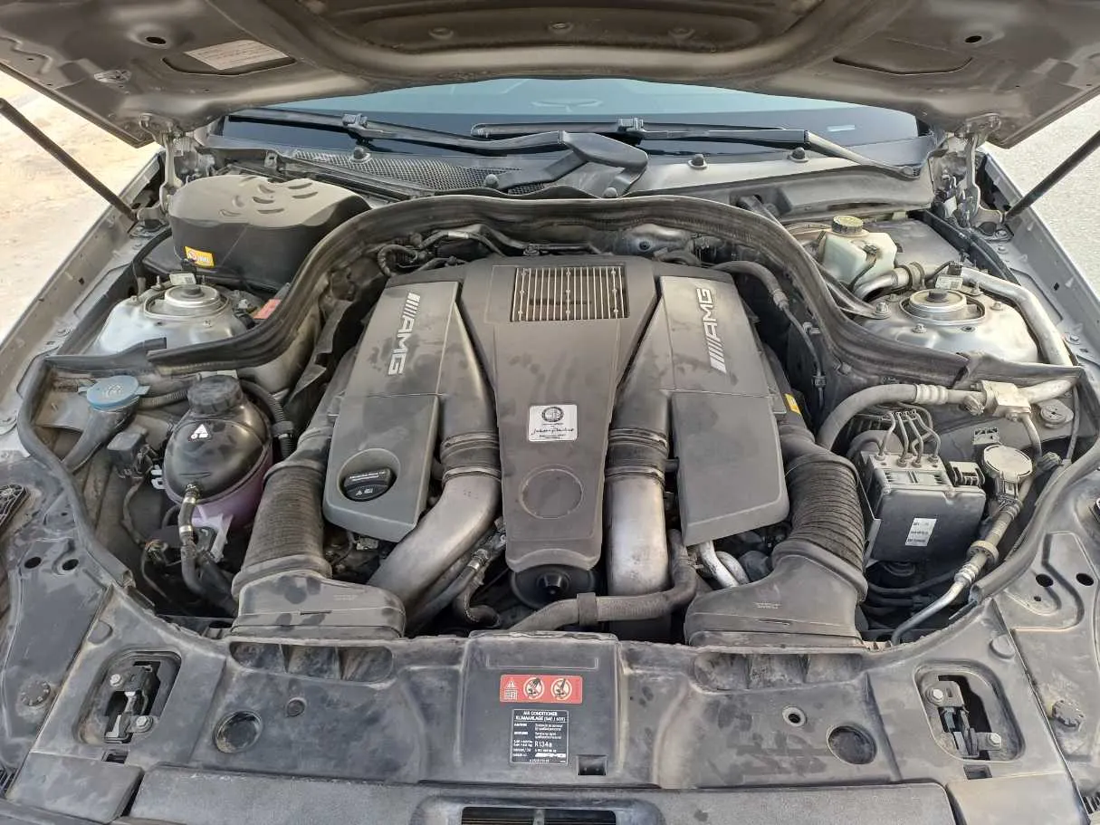 Car image 25