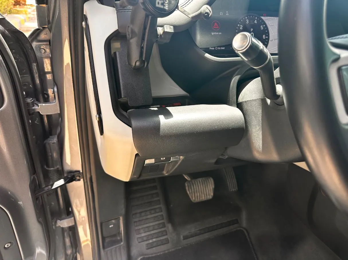 Car image 35