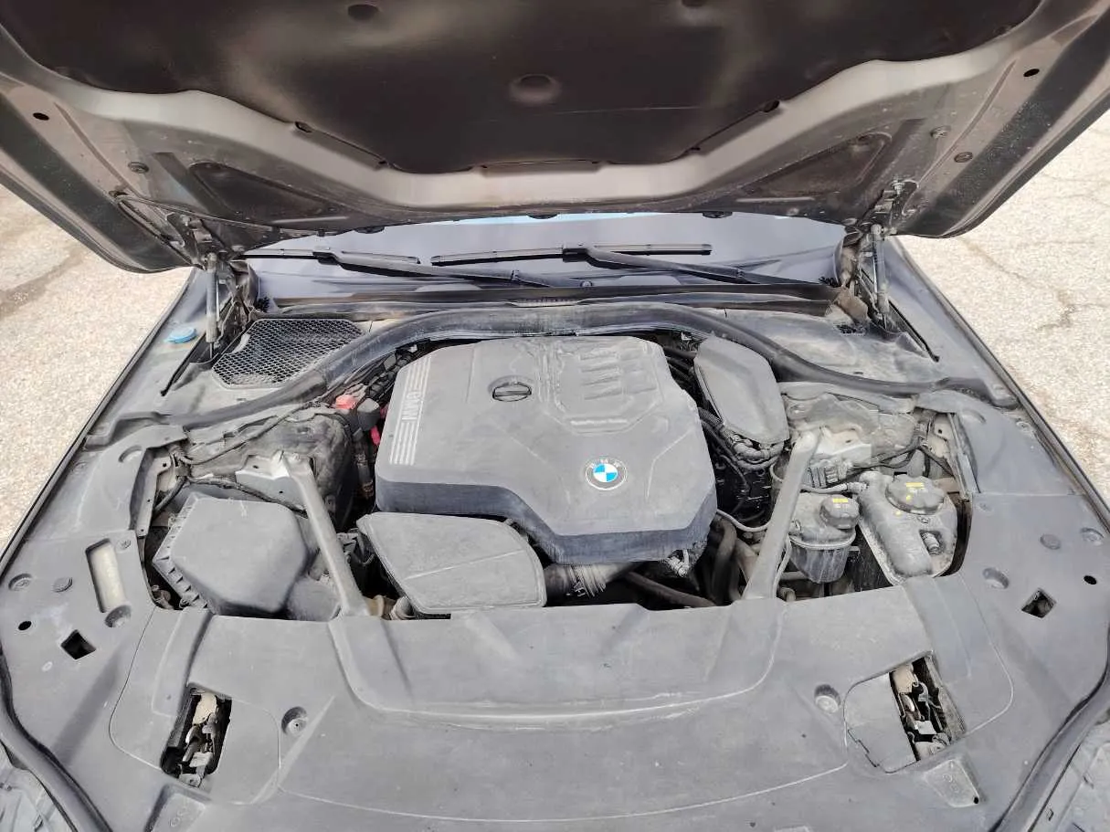 Car image 28