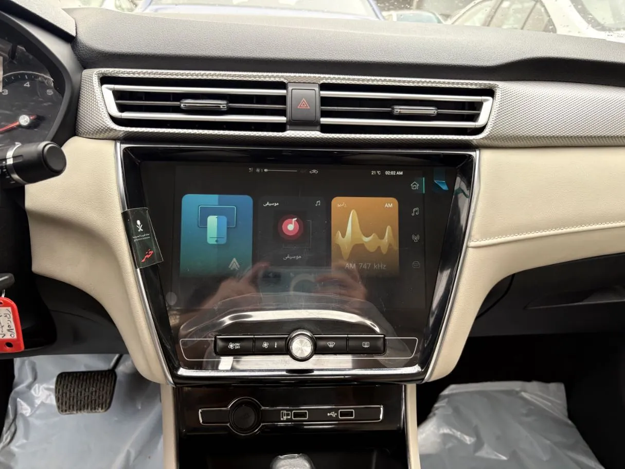 Car image 10