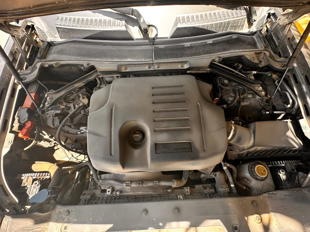 Car image 37
