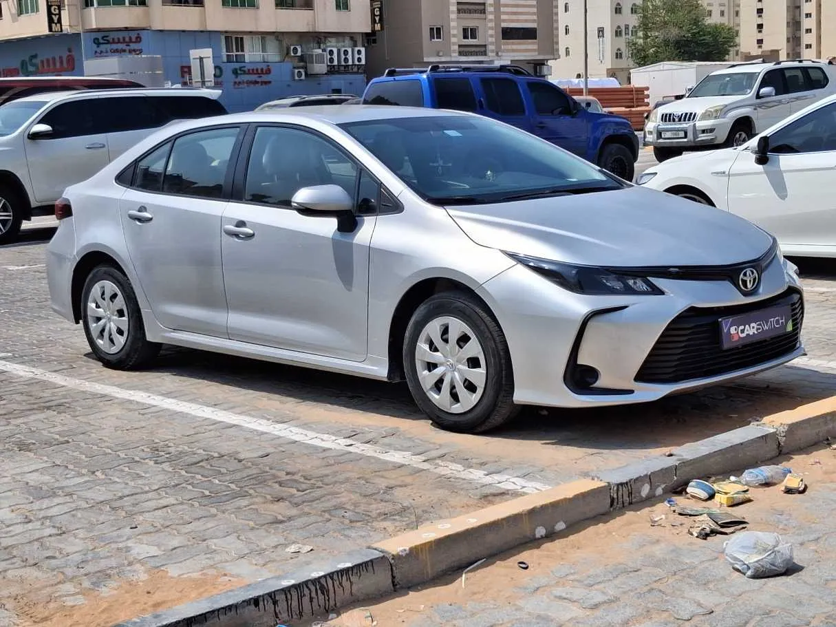 Car image 3
