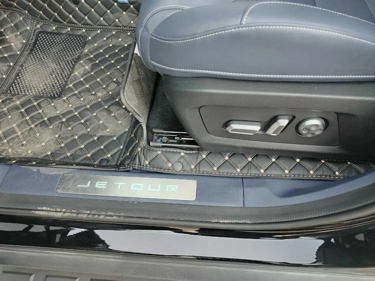 Car image 40