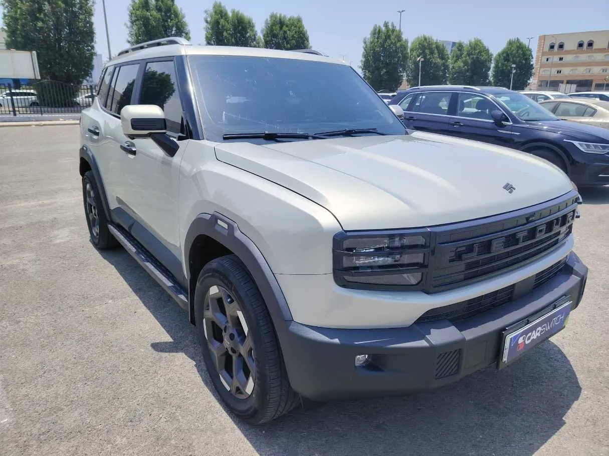 Car image 3