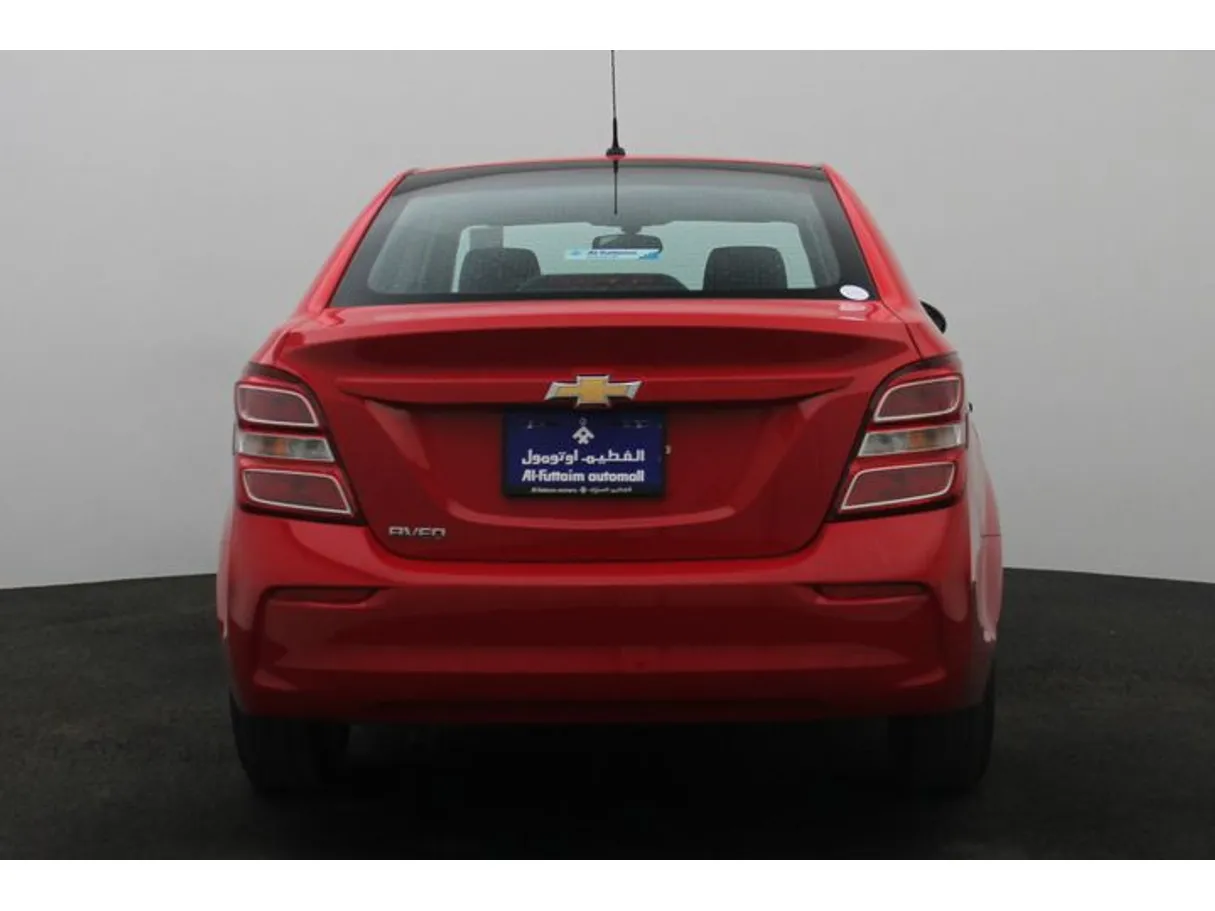 Car image 12