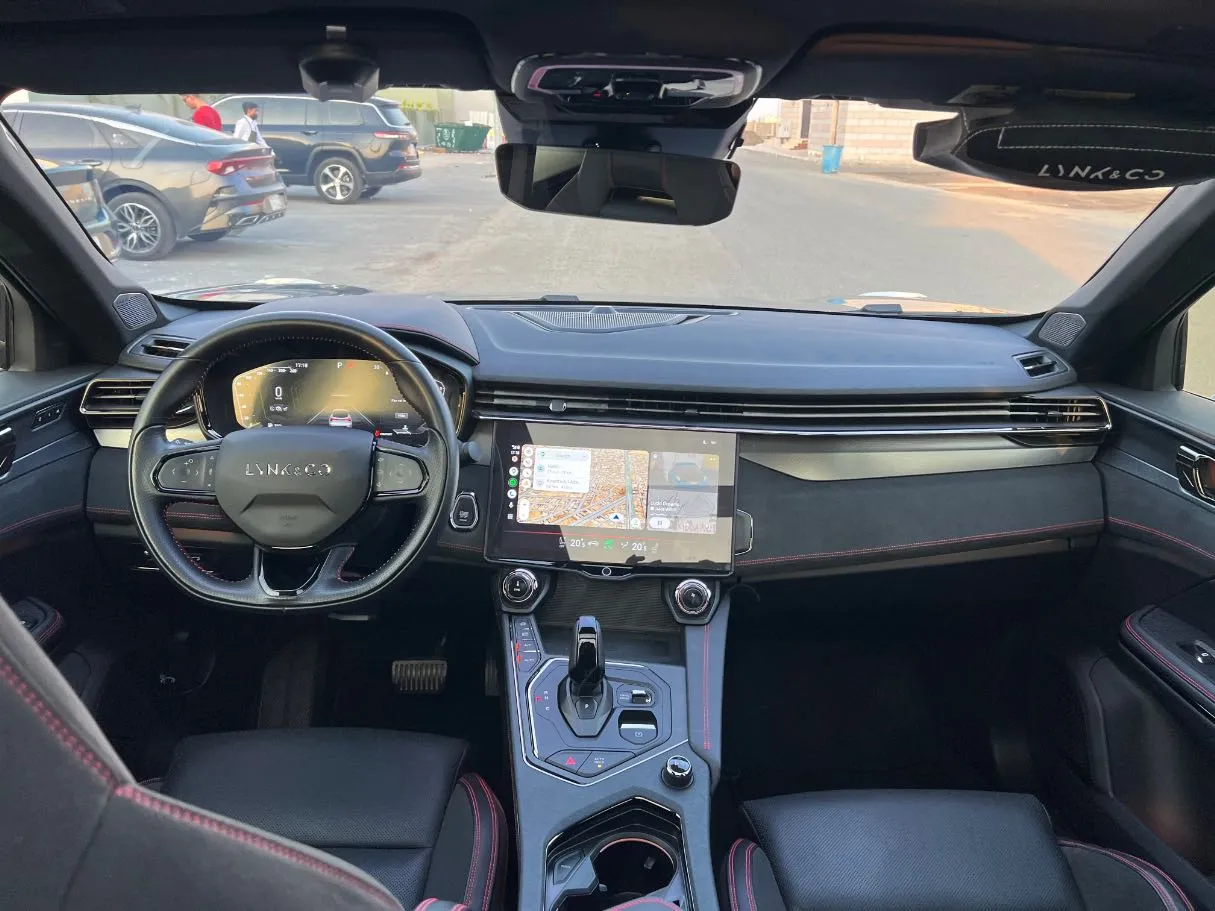 Car image 17
