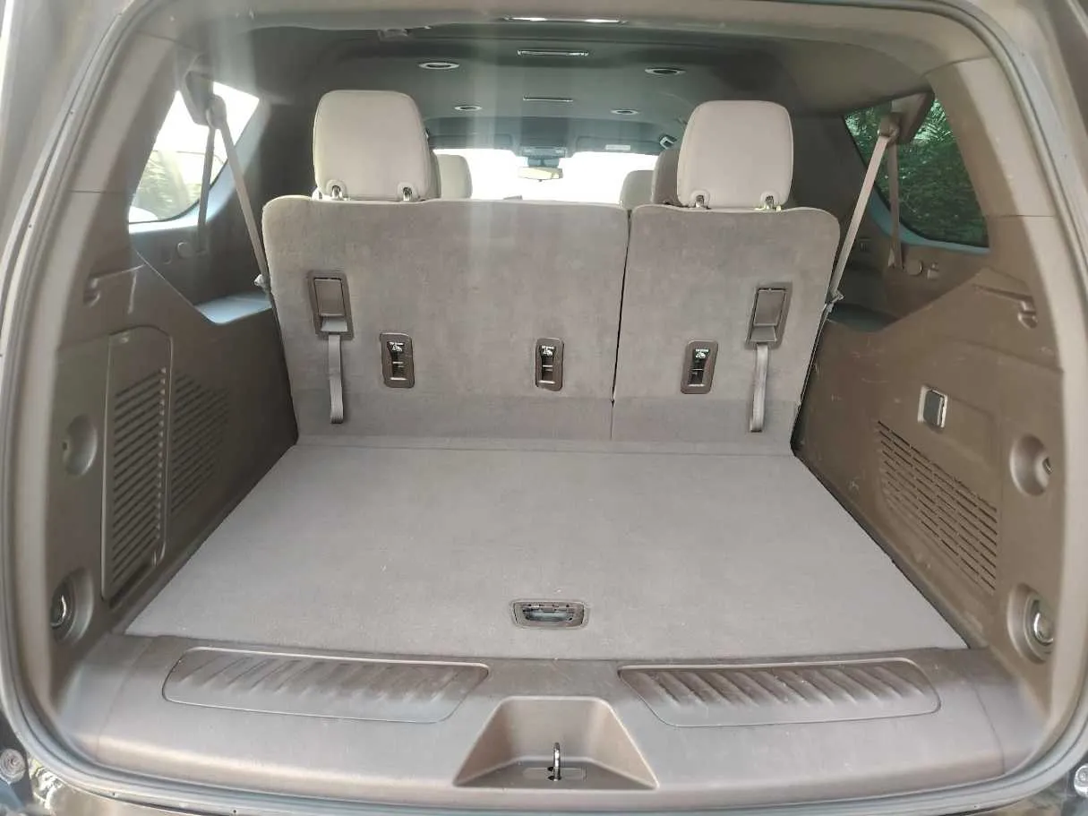 Car image 29