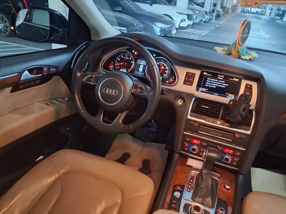 Car image 22