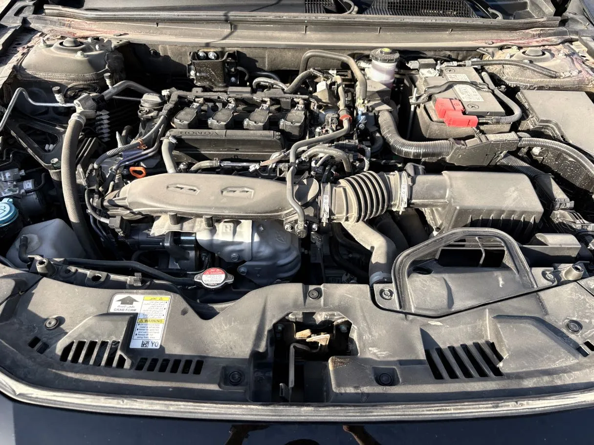 Car image 25