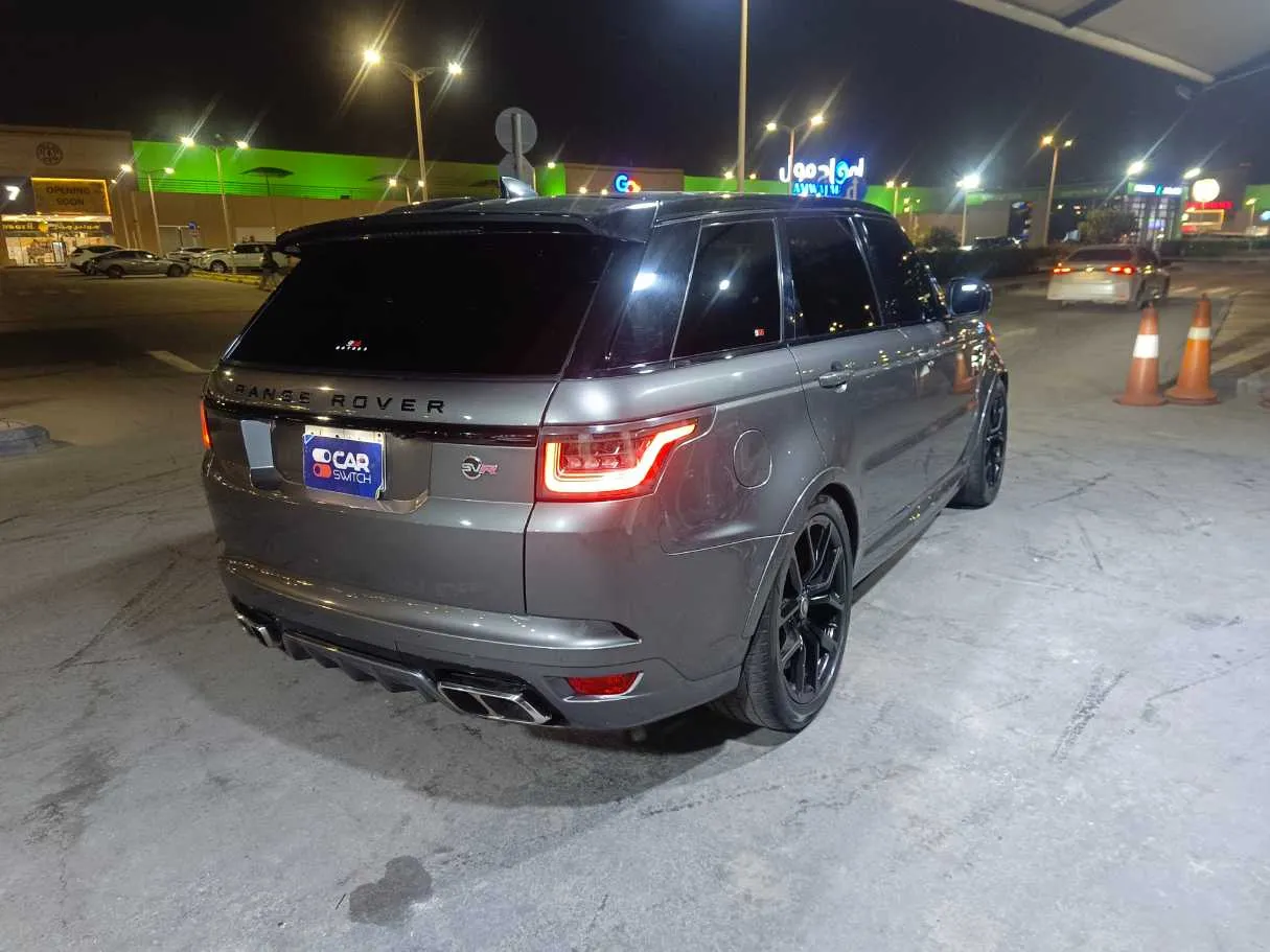 Car image 5