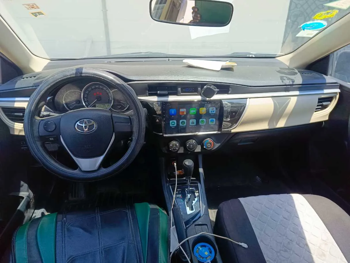 Car image 16