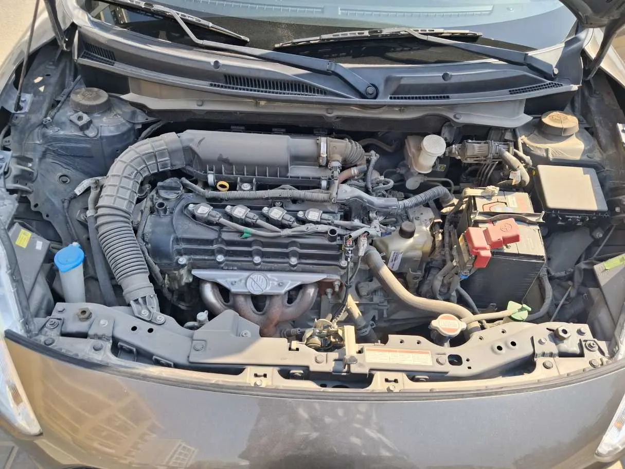 Car image 21