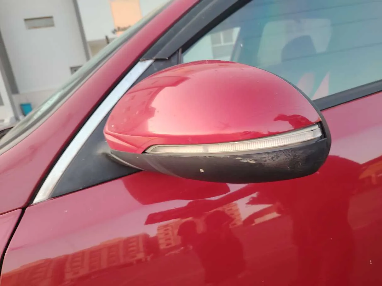 Car image 27