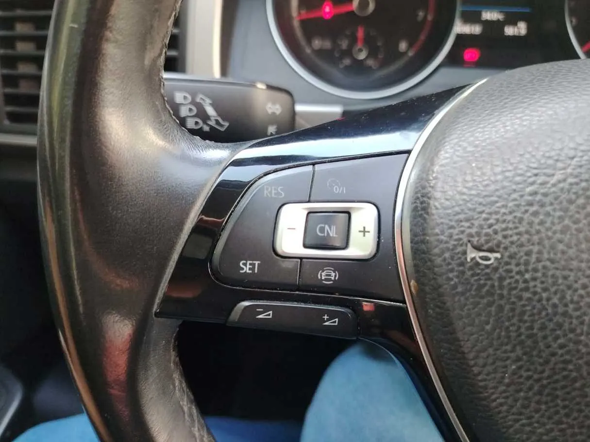 Car image 45