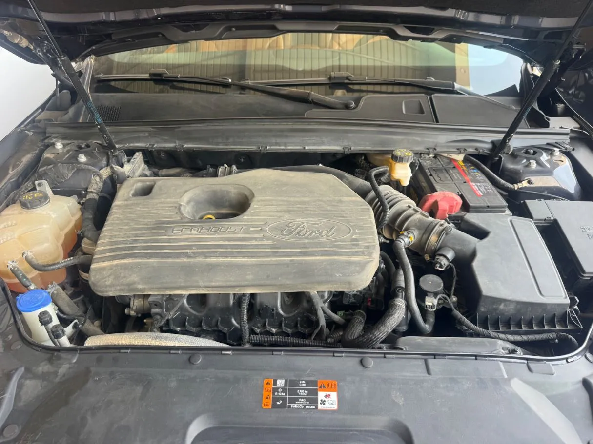Car image 16
