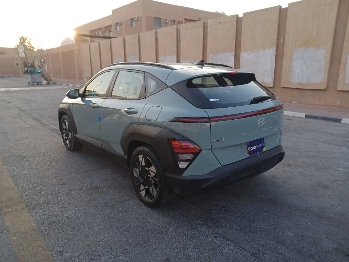 Car image 7