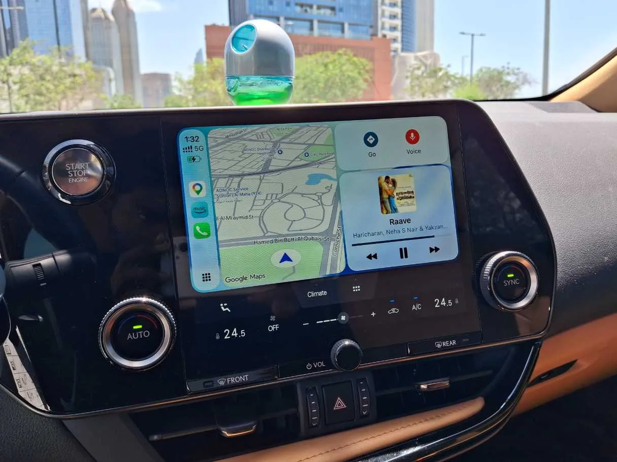 Car image 18