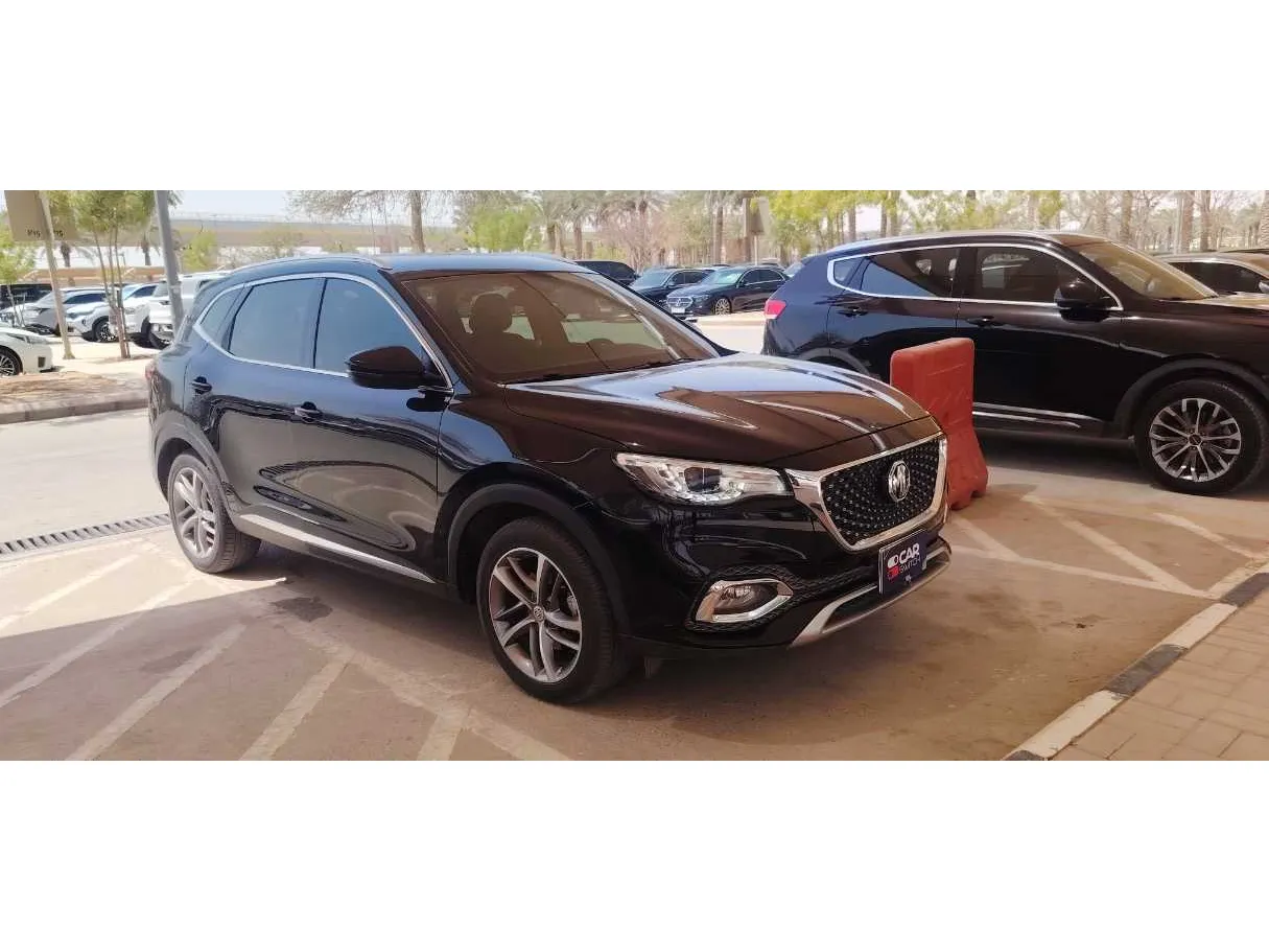Car image 3