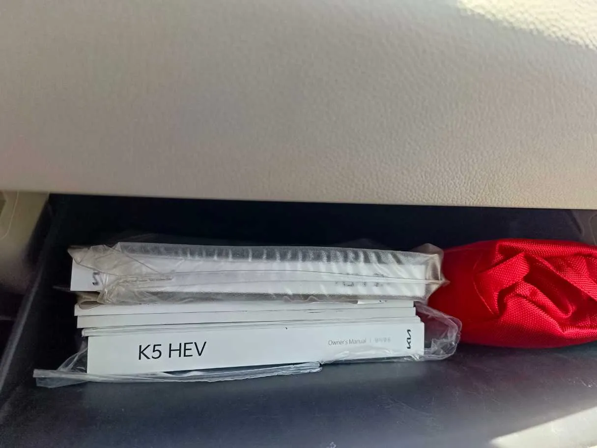 Car image 36