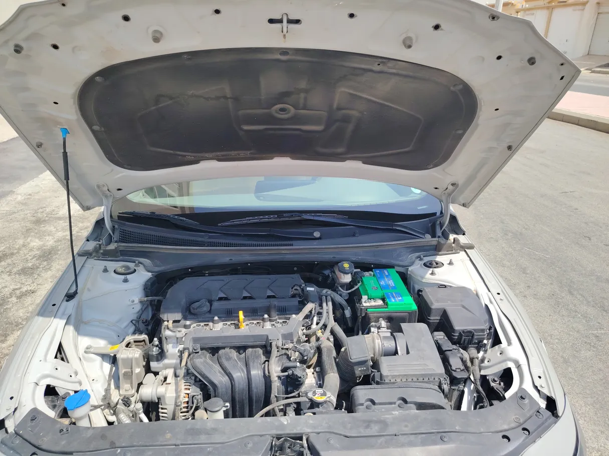 Car image 28