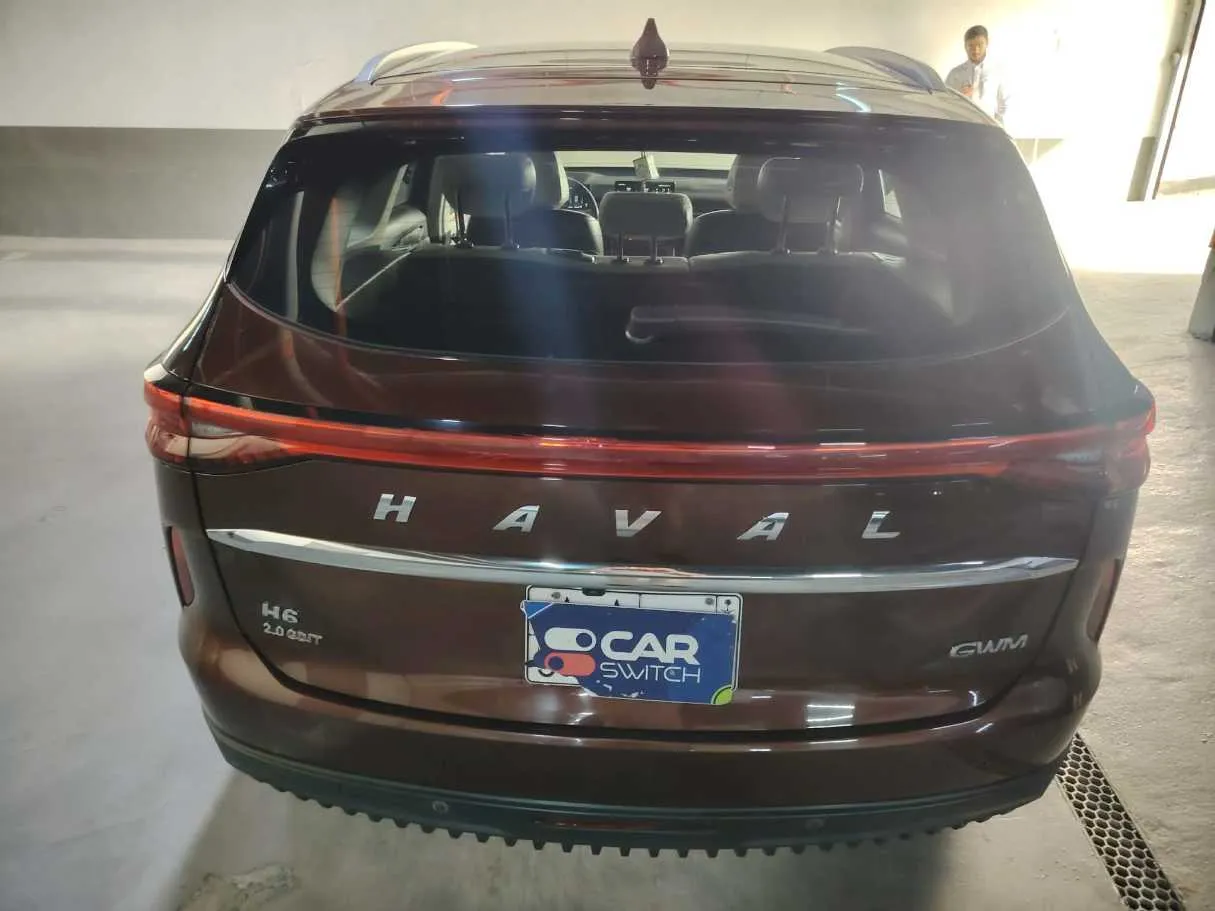 Car image 7