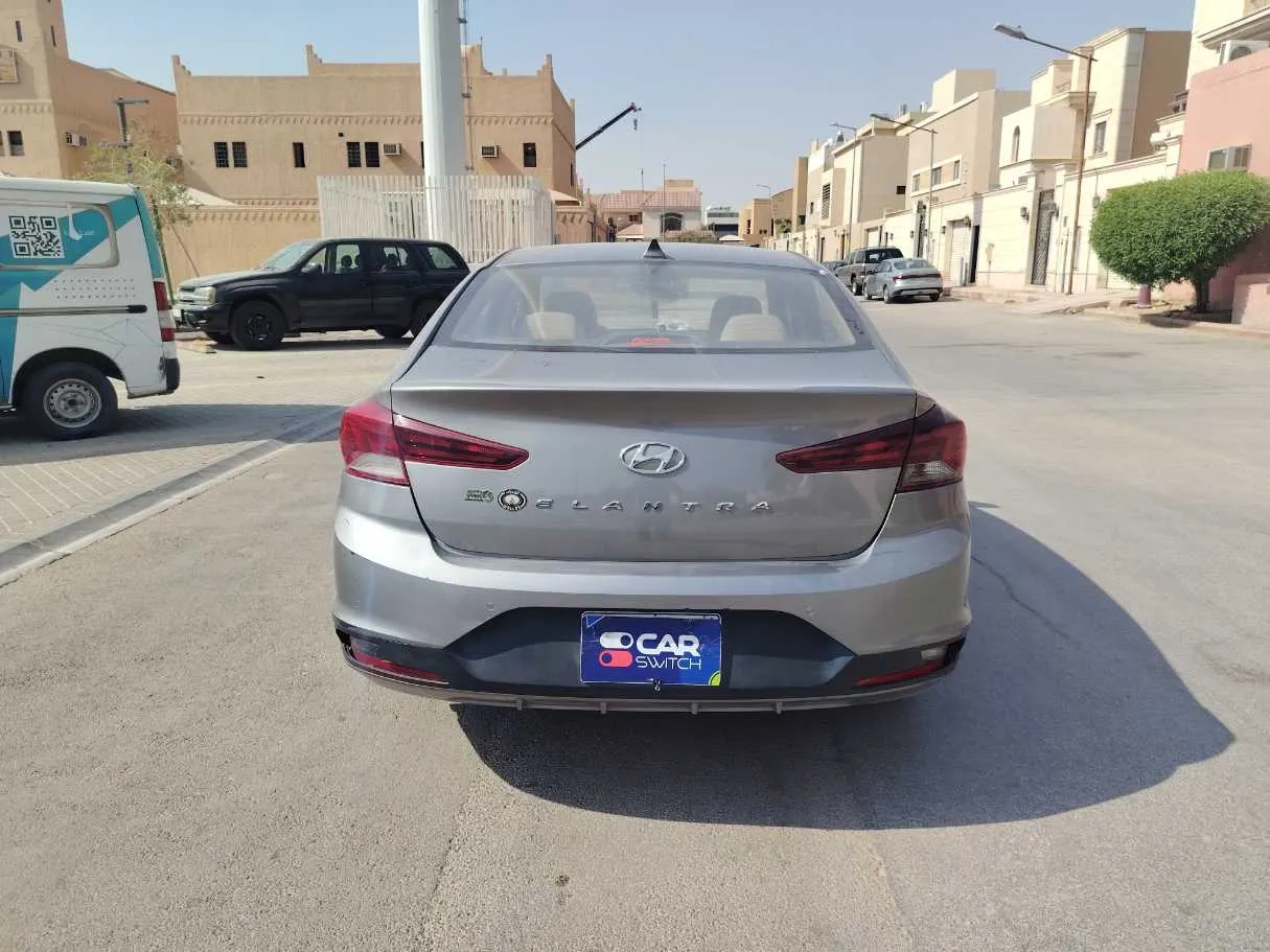Car image 6