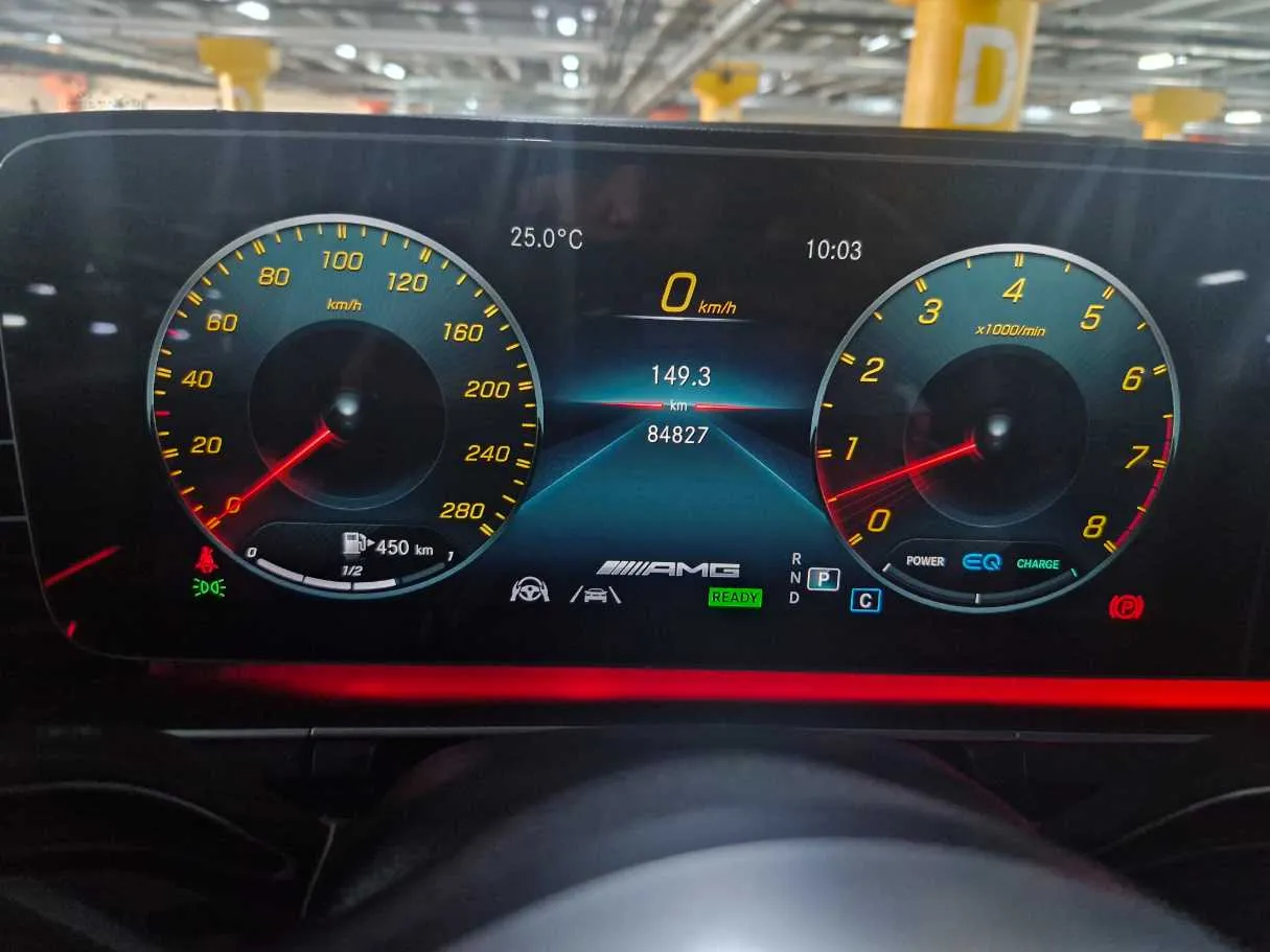 Car image 18