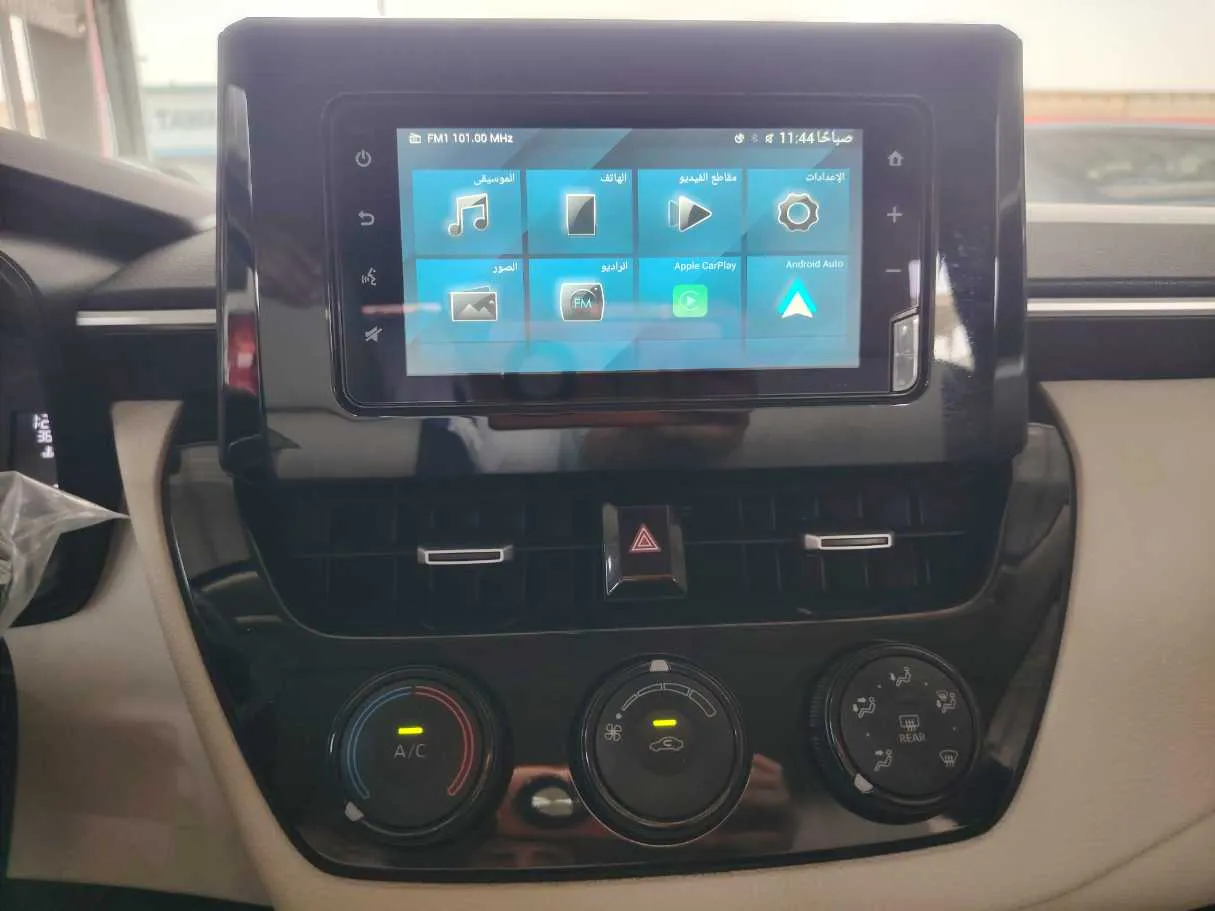 Car image 19