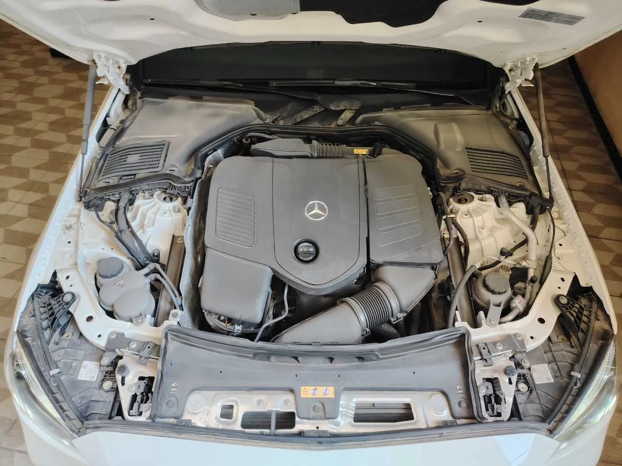 Car image 37