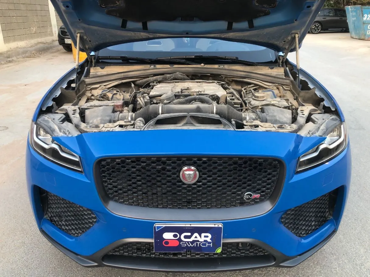 Car image 25
