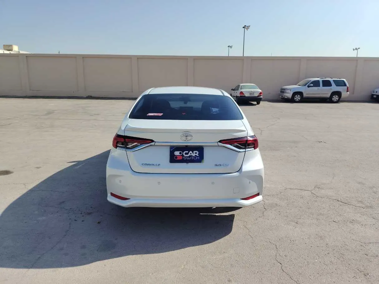 Car image 6