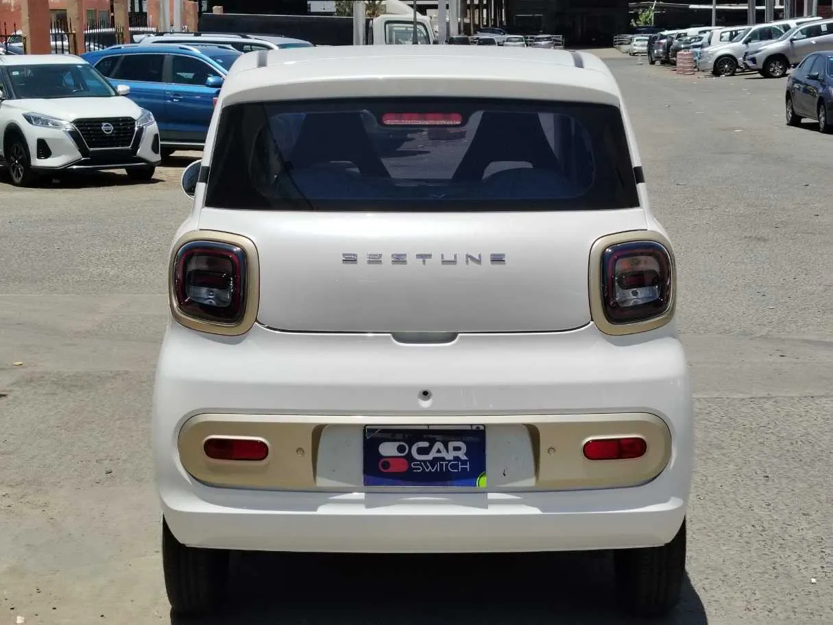 Car image 6