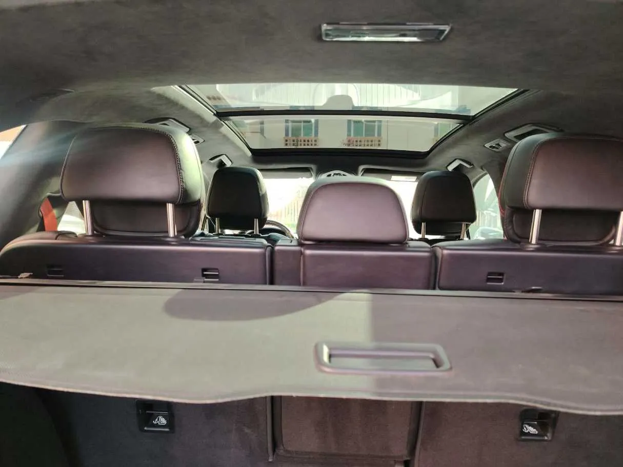 Car image 45