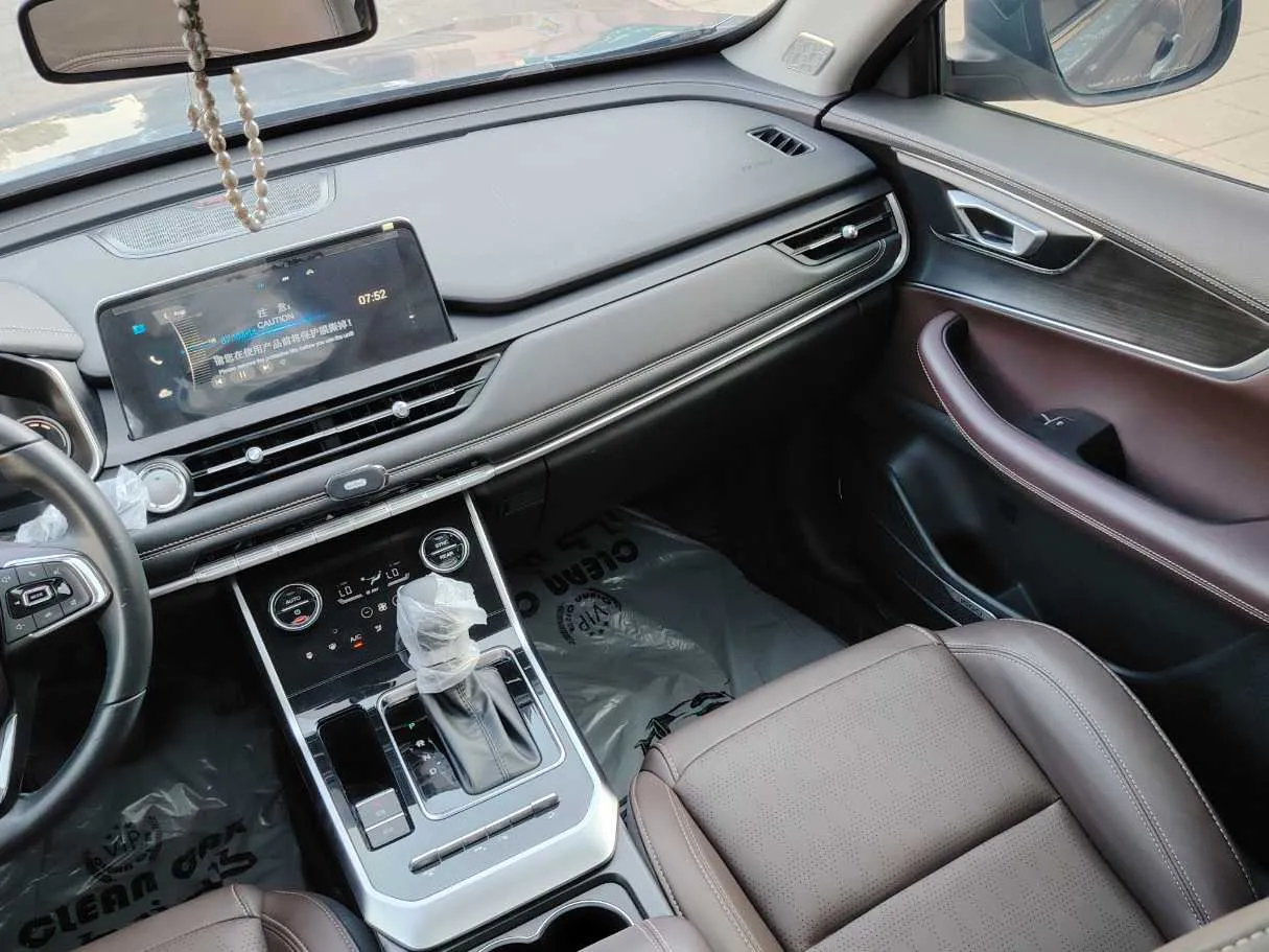 Car image 22