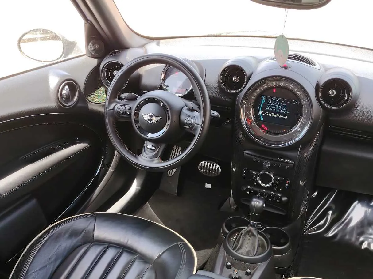 Car image 21