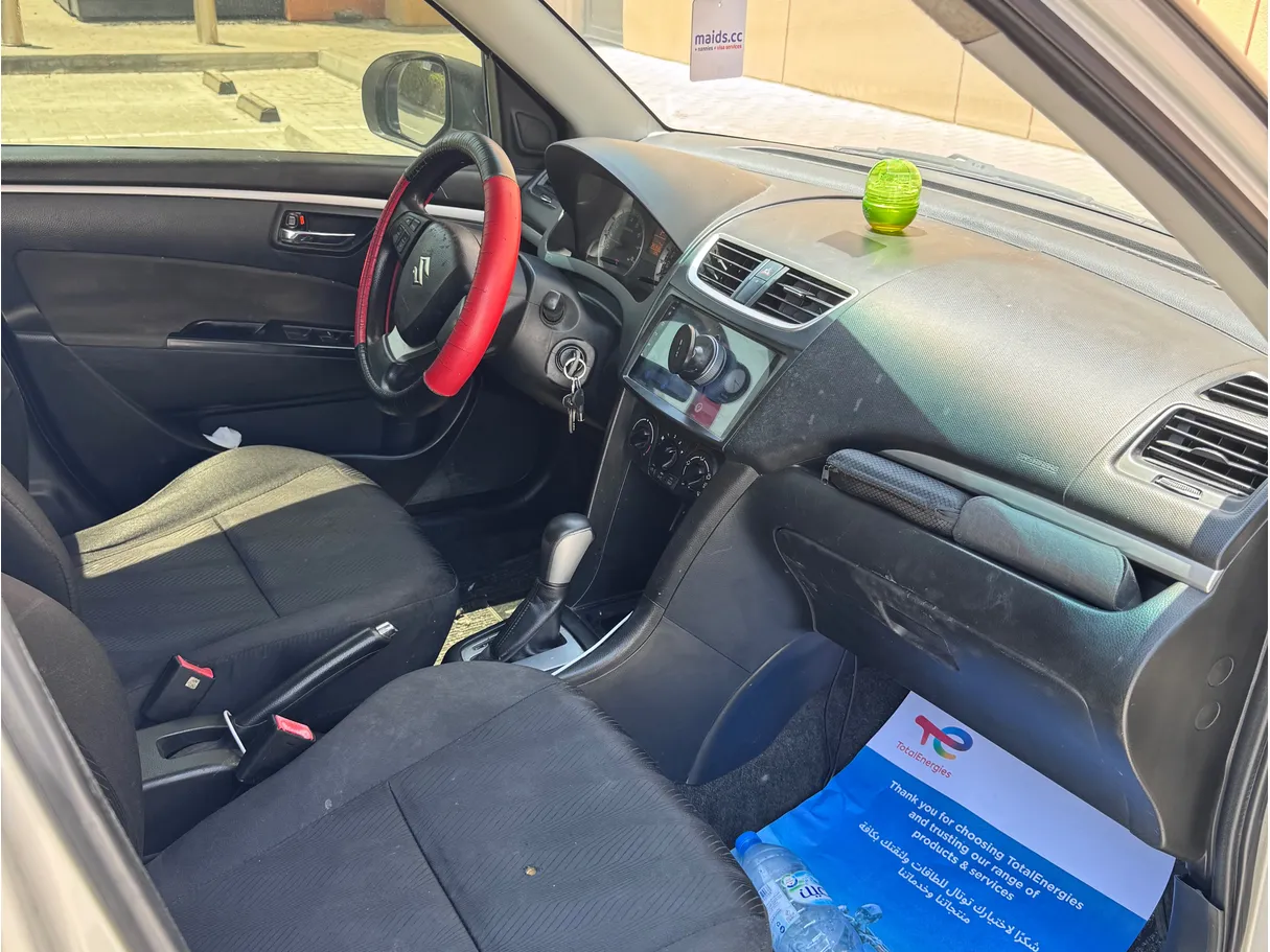 Car image 9