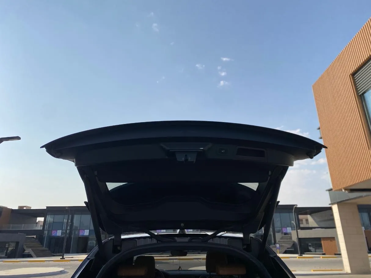 Car image 22