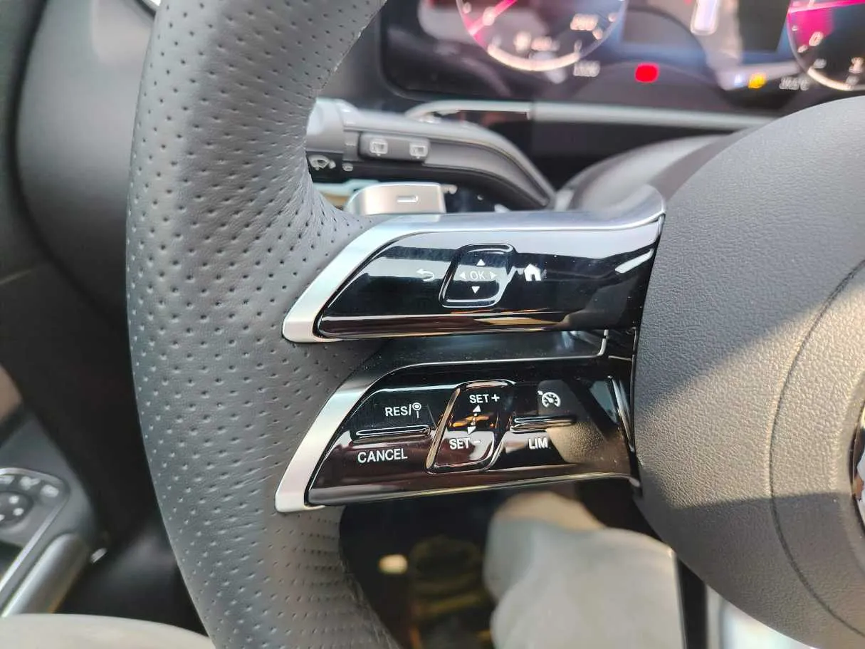 Car image 41
