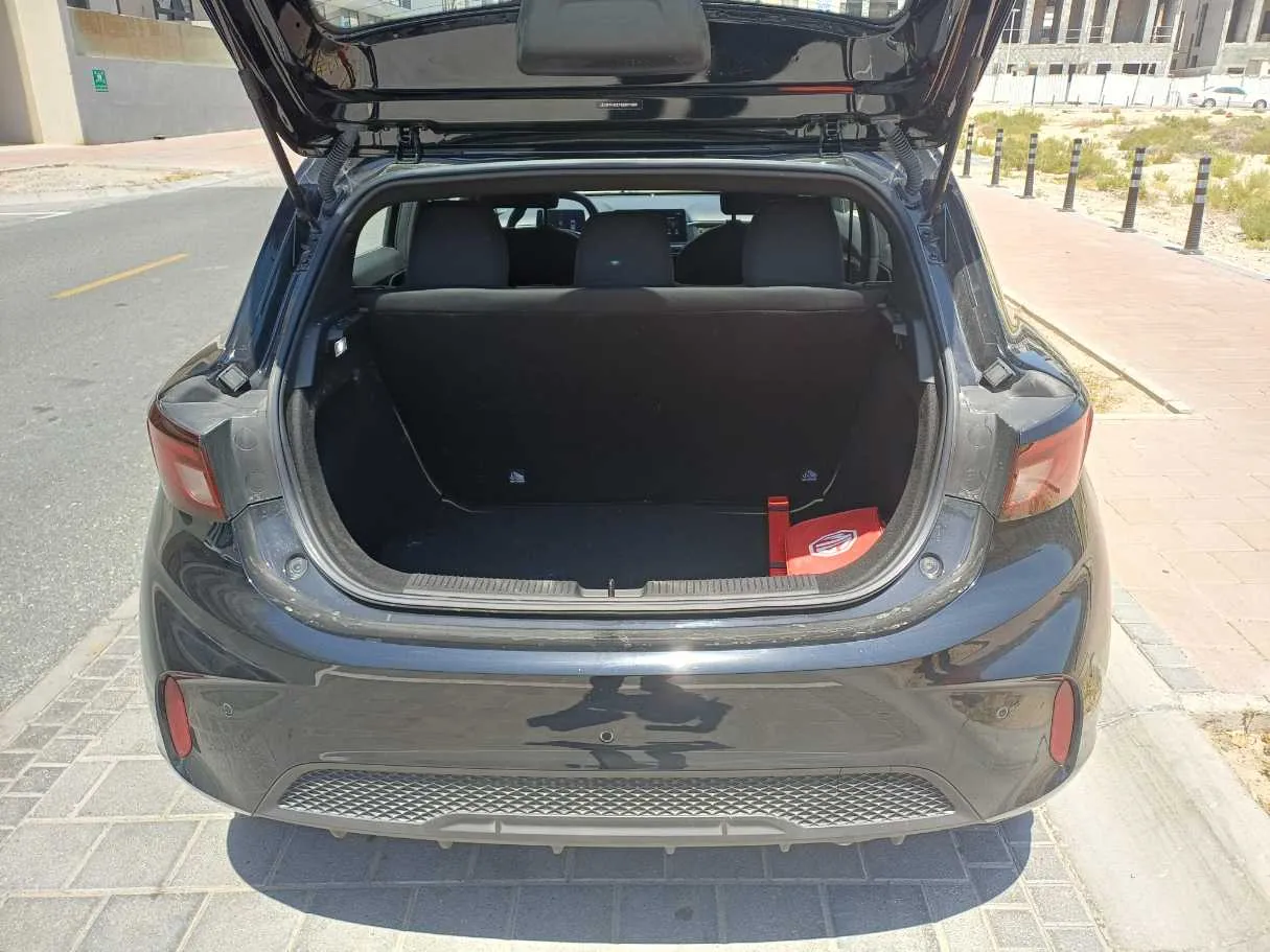 Car image 22