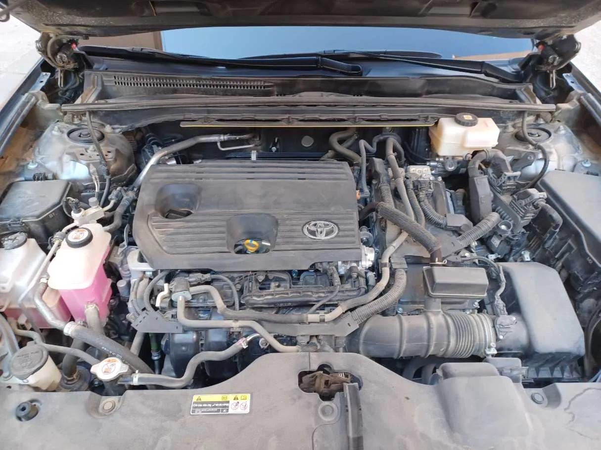 Car image 23