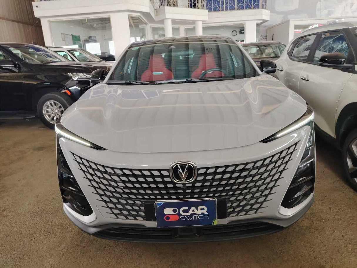 Car image 2
