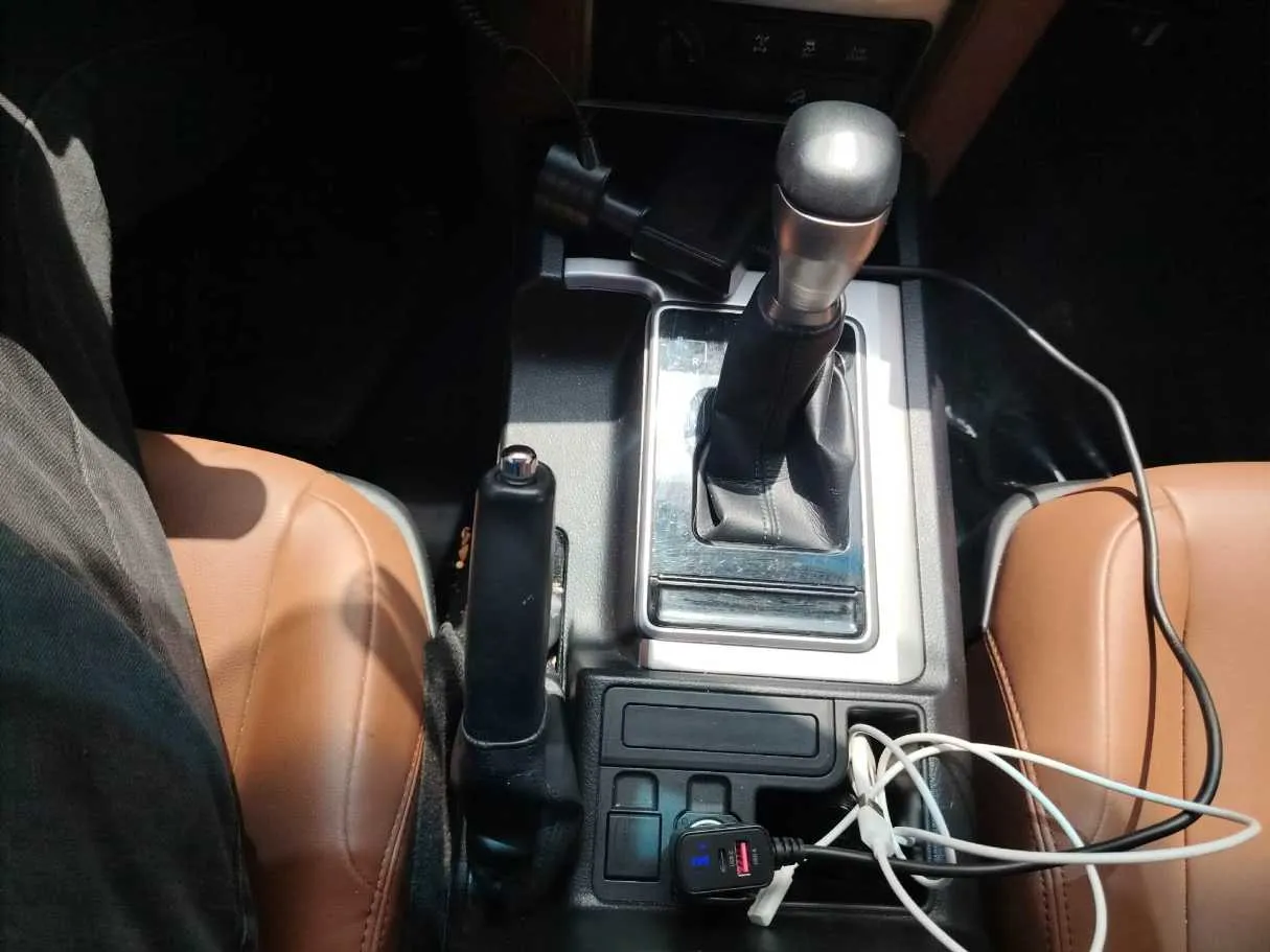 Car image 23
