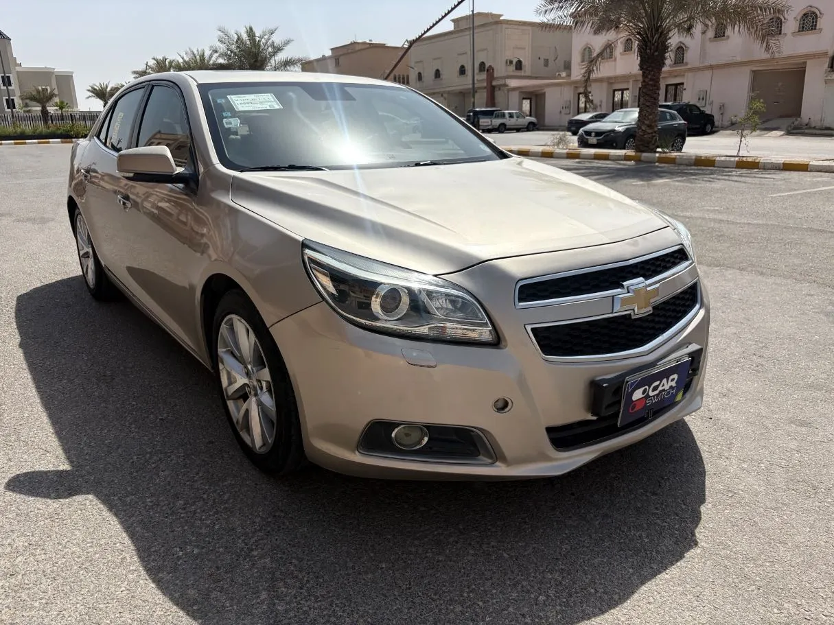 Car image 3