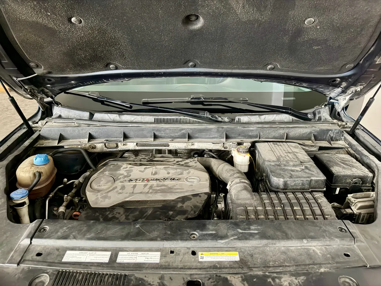 Car image 8