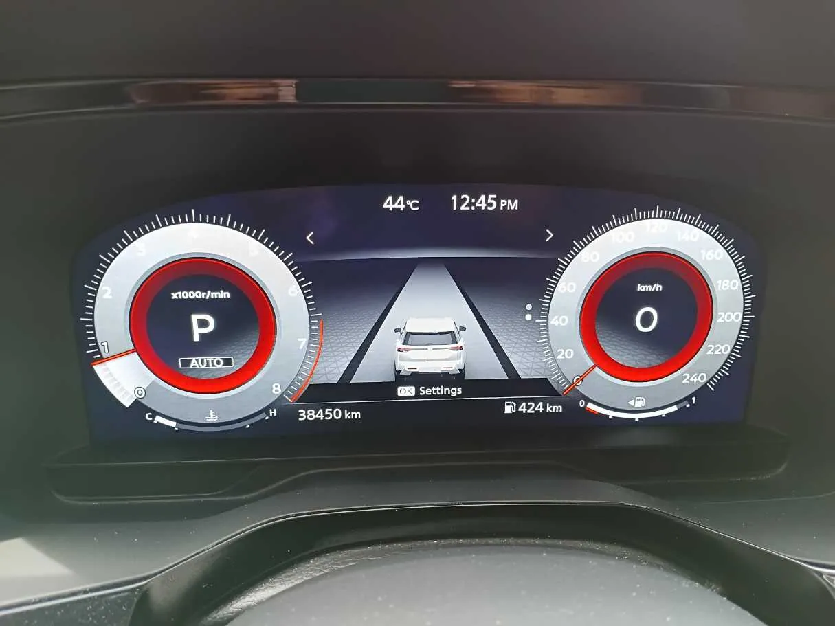 Car image 26